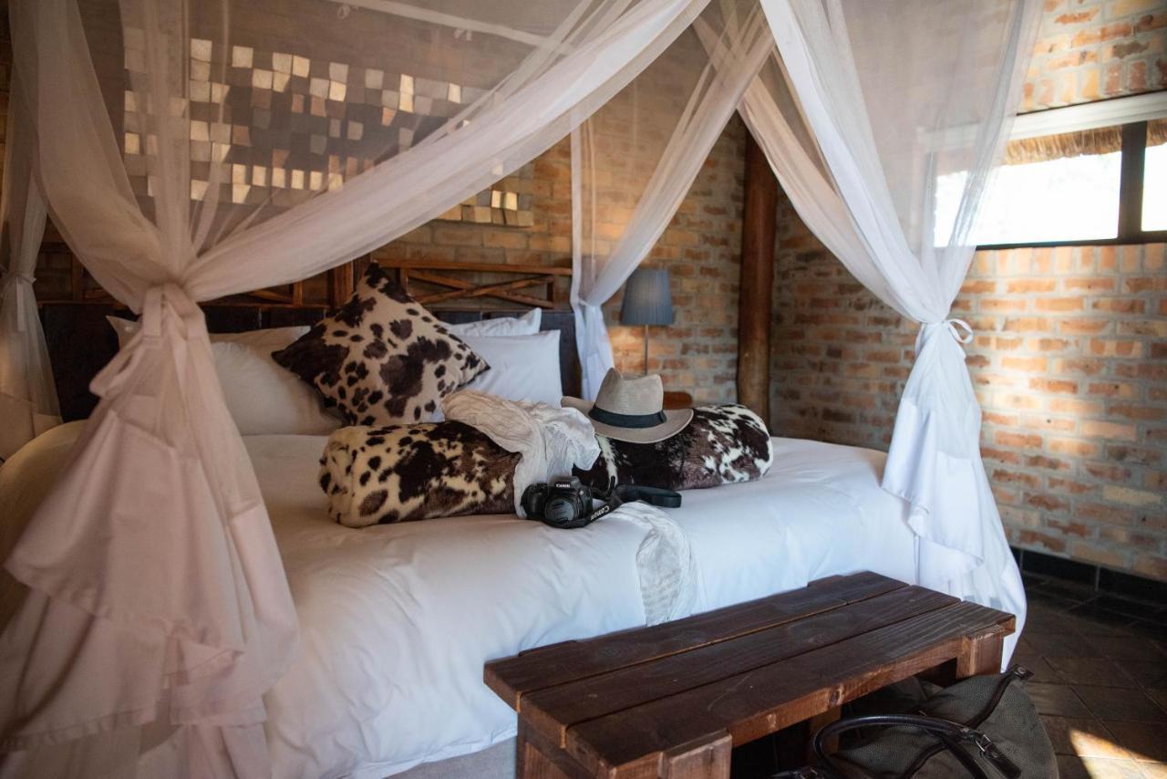 Morakane Safari Lodge Vryburg Ngoại thất bức ảnh